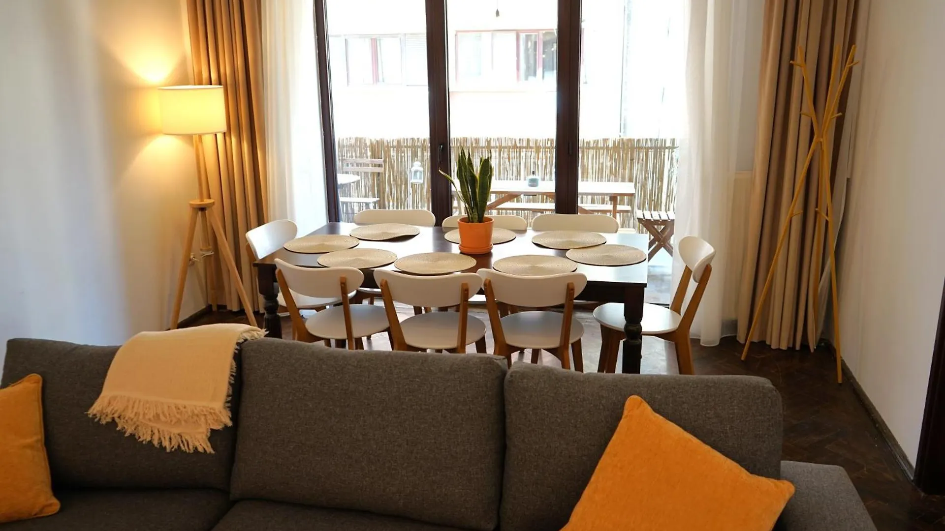 Spacious 4Br, 3Bt With 3 Balconies Bucharest