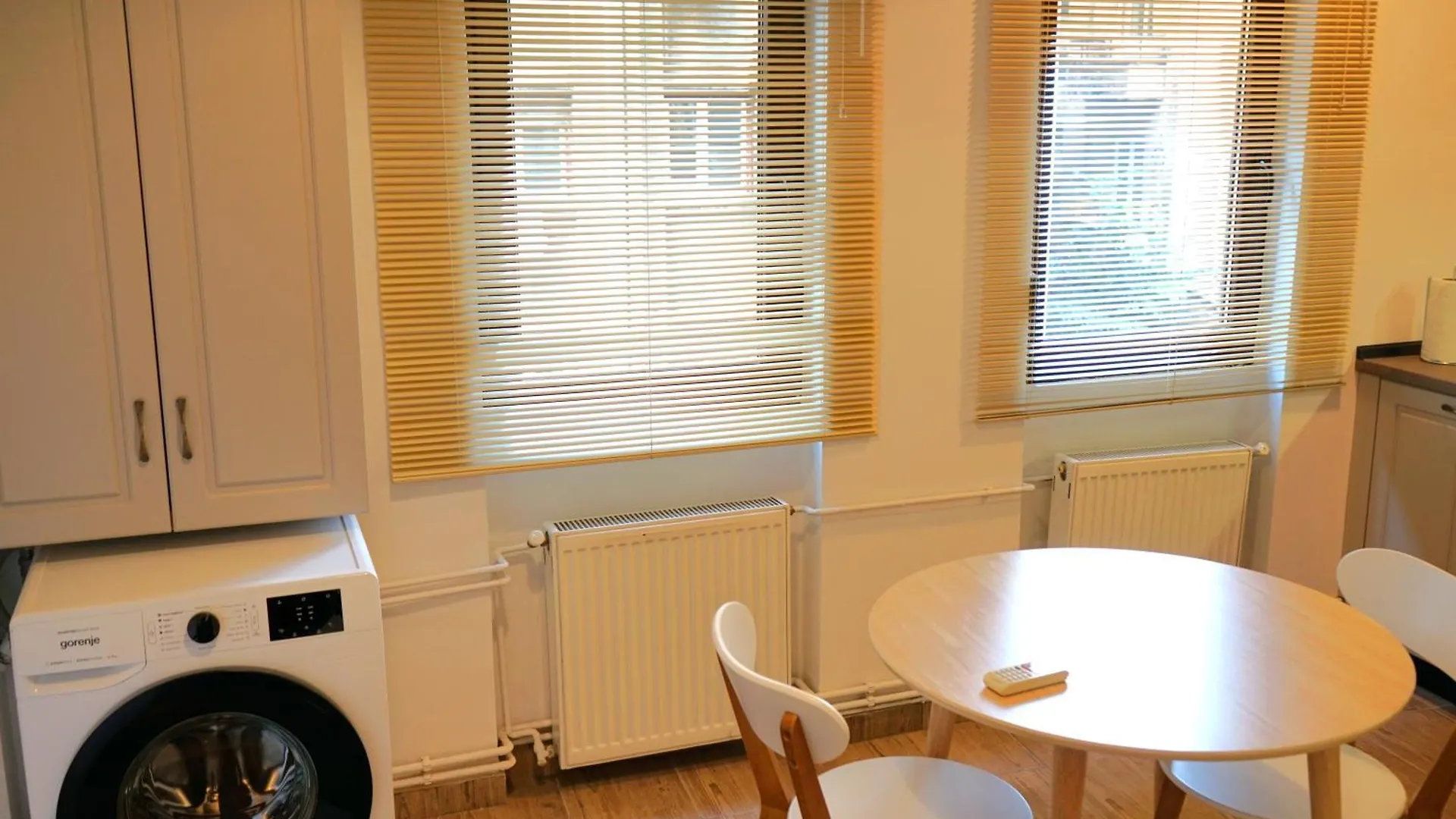 Spacious 4Br, 3Bt With 3 Balconies Bucharest Apartment