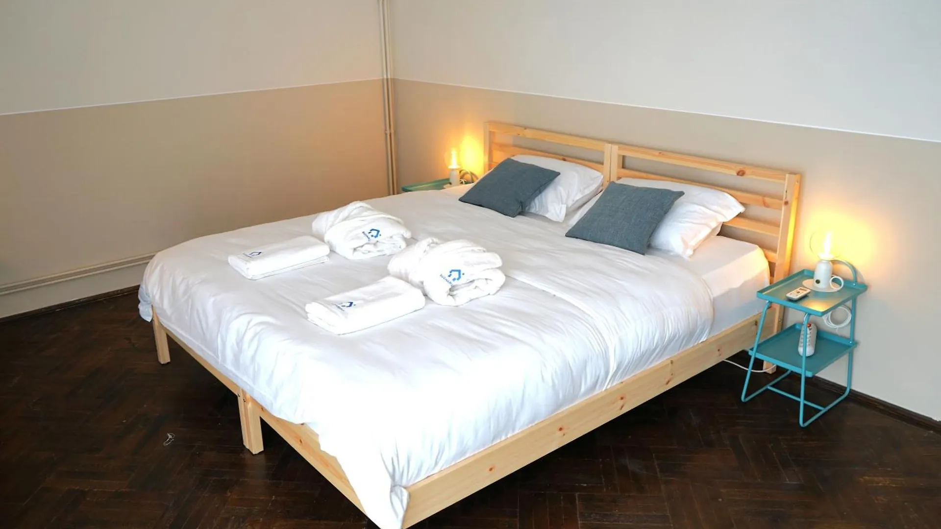 Spacious 4Br, 3Bt With 3 Balconies Bucharest Apartment