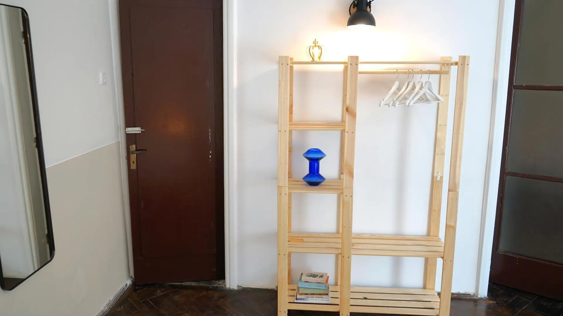 Apartment Spacious 4Br, 3Bt With 3 Balconies Bucharest Romania